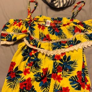 Yellow floral off shoulder tee!!!